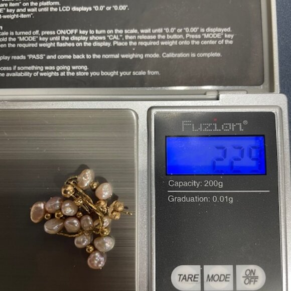 14K gold and three strands of freshwater pearls. - Picture 8 of 10